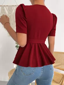 SHEIN LUNE 泡泡袖交疊領腰帶荷葉邊下擺T恤 - 紅色 - 查看 2