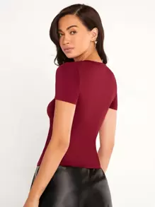 SHEIN BASICS 素色合身T恤 - 酒紅色 - 查看 2