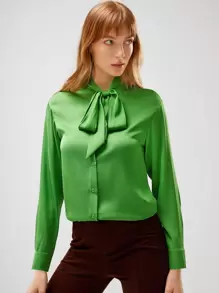 MOTF PREMIUM SILK TIE-NECK TOP - Green - View 2