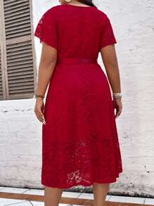 SHEIN Belle 大碼腰帶蕾絲洋裝