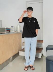 Manfinity RebelGame Men Geo & Letter Graphic Drop Shoulder Tee - Black - View 3