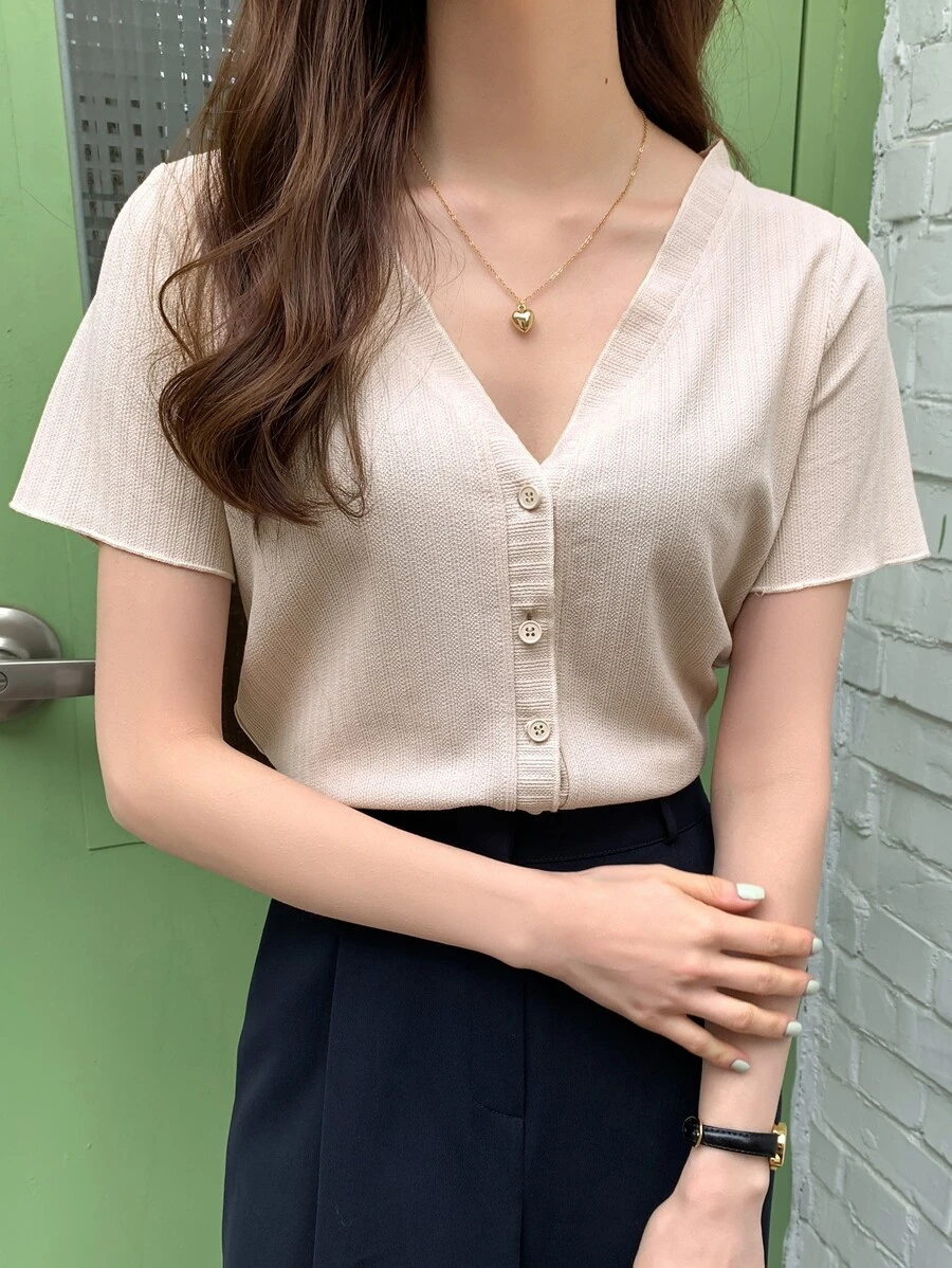 DAZY Áo thun nữ Nút phía trước màu trơn Giải trí - Màu be - Xem 1