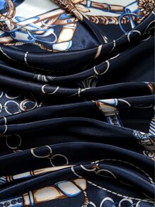 1入時尚女士印花90年代方形絲巾，配有鏈子，適合日常穿著，緞面頭巾和圍巾，頭帶，理想裝扮你的造型 - 藏蓝色 - 查看 6