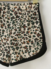 SHEIN Toddler Girls Leopard And Figure Graphic Tee & Contrast Binding Shorts - Multicolor - View 5