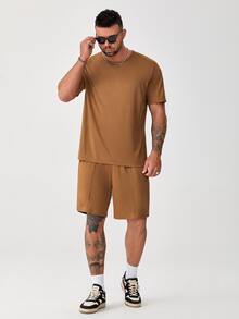 Manfinity Men Plus Solid Tee & Slant Pocket Shorts - Brown - View 6