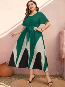 Mulvari Plus Color Block Belted Dress - Green - View 1
