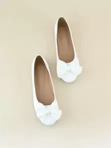 秋冬女士白色蝴蝶结装饰芭蕾平底鞋，学院风圆头平底鞋情人节款