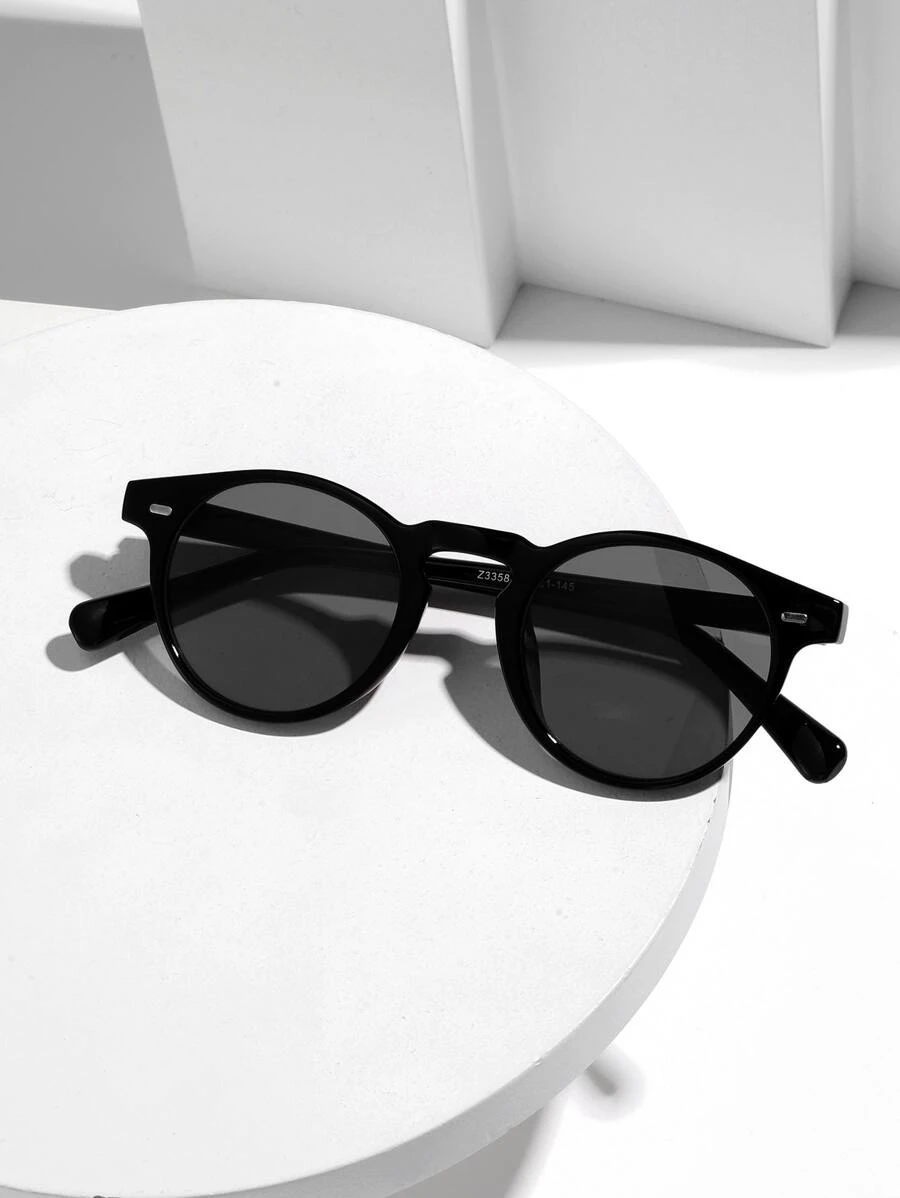 1pc Retro Rivet Small Frame Round Geek Eyeglasses For Men, Suitable For College Style, Vintage Neutral Fashion, Stylish Fashion Glasses For Daily Commute, Made Of Polycarbonate Anti-Stylish Lenses (With Glasses Case & Strap) For Summer Beach Vacation,Outdoor,Travel - 黑色 - 查看 1