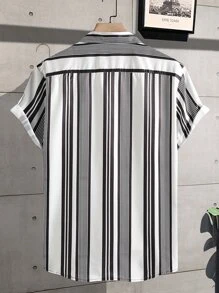 Manfinity 男士隨機條紋圖案襯衫不帶T恤 - 黑與白 - 查看 2