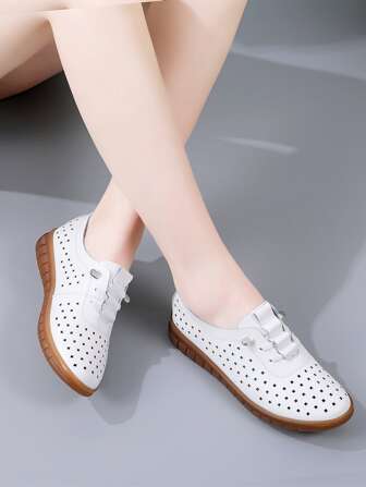 Hollow Detail Oxford Flats,Lady's Solid Hollow Air Ventilation Slip-on Loafers, fashionable, comfortable, suitable for leisure, vacation, and mothers