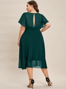 SHEIN Clasi 大碼後鎖孔蝴蝶袖雪紡伴娘連衣裙