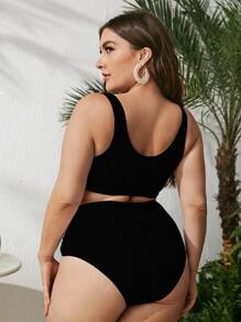 SHEIN Swim Curve Conjunto de bikini liso y plisado de talla grande, playa de verano - Negro - Ver 2