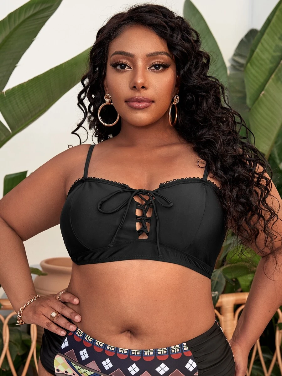 Top bikini con nudo de cordón trasero - Negro - Ver 1