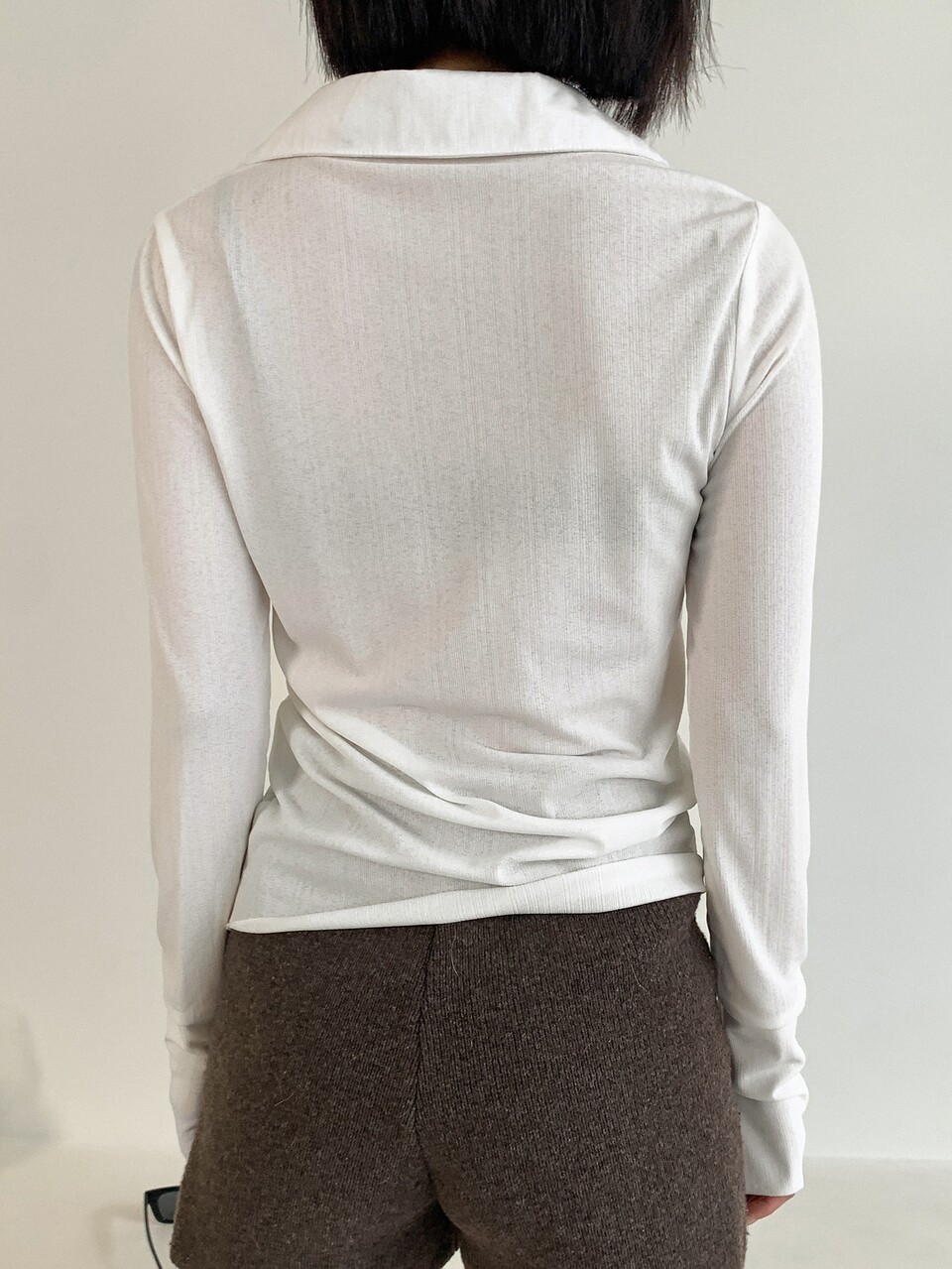 Solid Collar Neck Slit Cuff Top