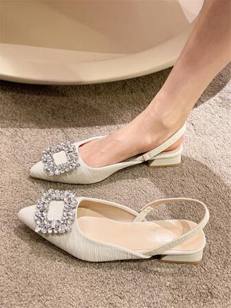 春秋新款水钻尖头踝带粗跟罗马凉鞋女式平底鞋