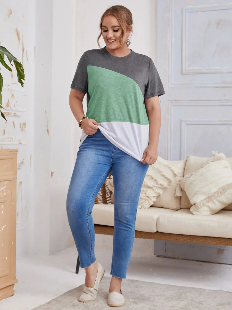 EMERY ROSE Plus Colorblock Tee - Mint Green - View 1