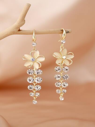 水鑽和花朵裝飾耳墜