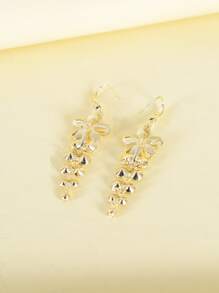 水鑽和花朵裝飾耳墜