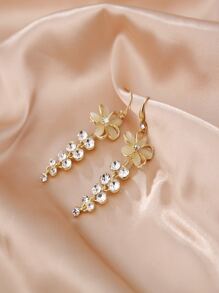 水鑽和花朵裝飾耳墜
