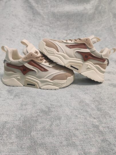 Chaussures de sport automne/hiver, Chaussures de tennis marron avec semelles beiges épaisses, Chaussures en maille athlétique, Baskets pour femmes