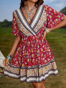 SHEIN Vestido con estampado floral de manga mariposa bajo con fruncido - Multicolor - Ver 5