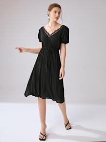 SHEIN Đầm Lộ Lưng Tương phản ren màu trơn Giải trí - màu đen - Xem 3