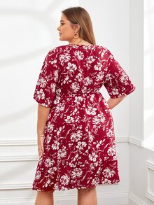 Plus Floral Butterfly Sleeve Surplice Neck Ruffle Hem Dress - Red - View 2