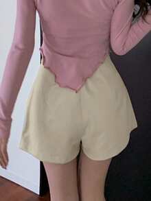 Shorts con parche bajo con abertura culottes - Beis - Ver 2