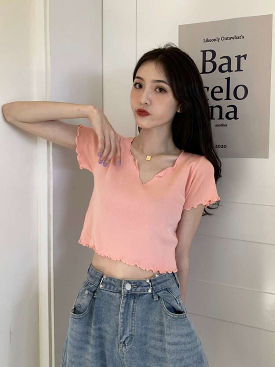 Kaos Crop Top Polos dengan Hiasan Selada - Coral Pink - View 1