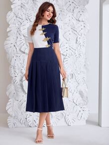 Modelyn Two Tone Frog Button Pleated Dress - Blue and White - View 4