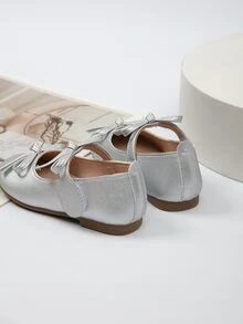 Girls Metallic Bow Decor Mary Jane Flats - Silver - View 3