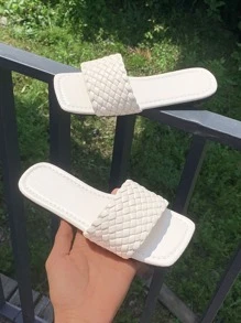 Chanclas banda única con diseño trenzado - Beis - Ver 3