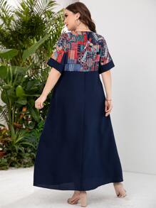 Mulvari Plus Geo Print Smock Dress - Navy Blue - View 2