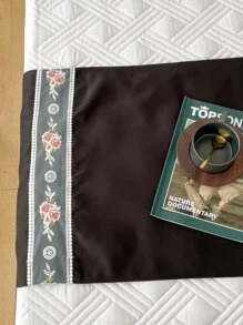 1pc Flower Embroidered Bed Runner - Black - View 3