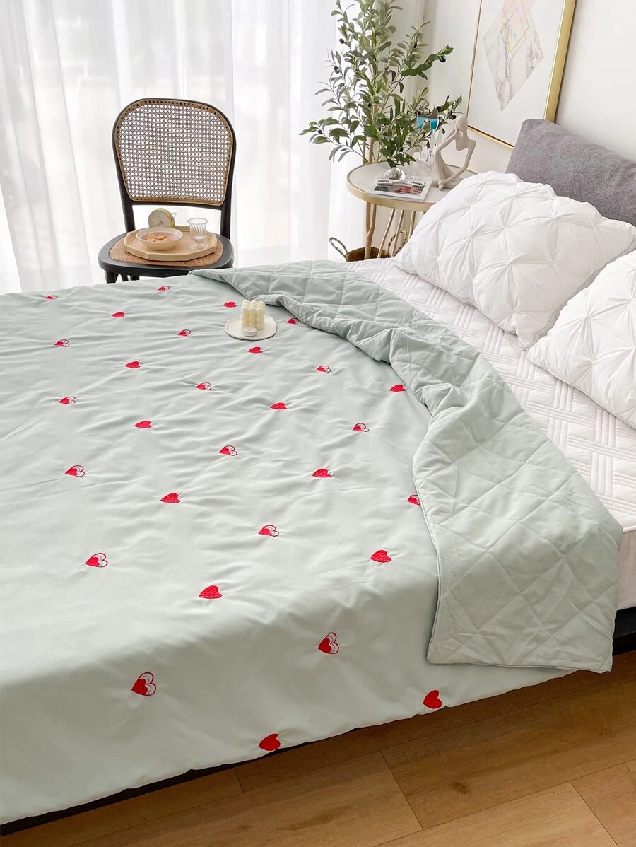 Heart Pattern Embroidered Bedspread - Green - View 1