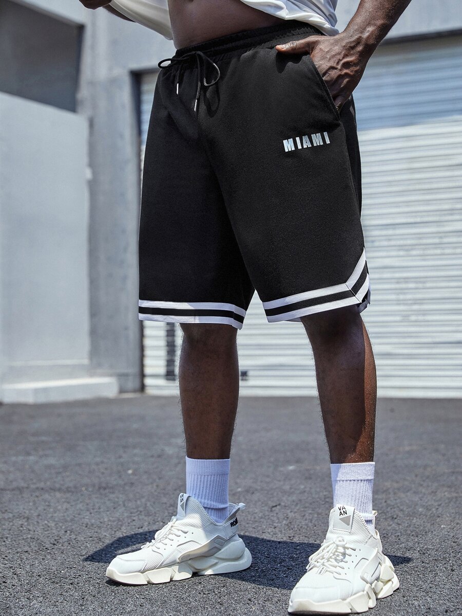 Manfinity Homme Men Plus Letter  Graphic Striped Trim Shorts - Black - View 1