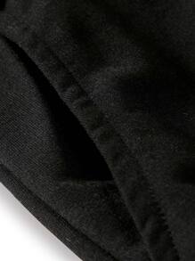 Manfinity Homme Bộ hai mảnh Nam Dây kéo Túi Khối Màu Lá thư Giải trí - Đen và trắng - Xem 4