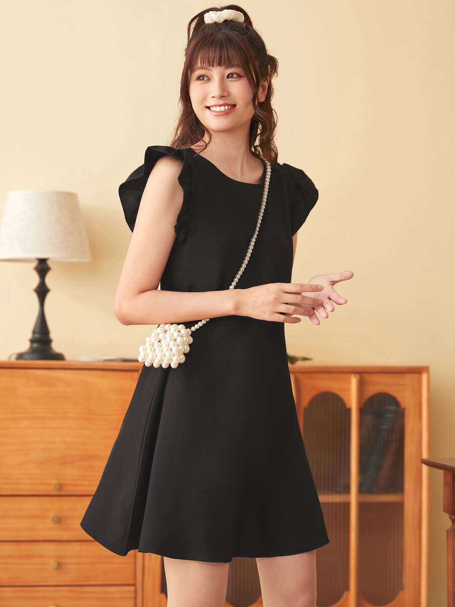 SHEIN Frenchy 荷葉邊洋裝