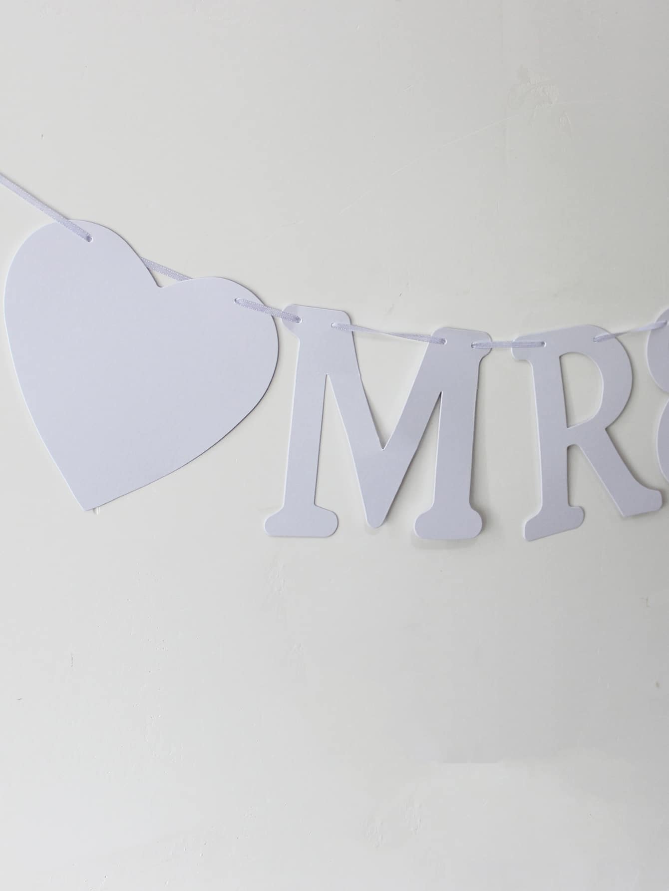 1pc 118.11inch Paper Wedding Party Pull Flag, Mr & Mrs Bunting Banners Garland For Bridal Shower, Wedding Photo Booth Props Backdrop Decoration,Christmas - White - View 2