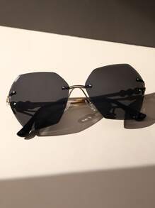 1 Pair Women's Pearl Decorated Fashion Fashion Glasses, Suitable For Beach Vacation, Daily Life, Street Photography, As Well As Summer Beach Trips, Outdoor Activities And Travel - Grey - View 2