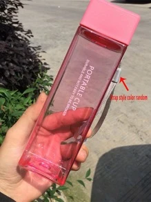 1pc draagbare buitenheldere waterfles, roze plastic eenvoudige waterbeker, riem in willekeurige kleur,