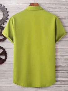 Manfinity Homme Men Button Up Curved Hem Shirt - Olive Green - View 2