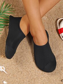 Minimalist Breathable Aqua Socks - Black - View 4