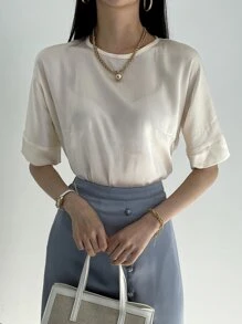 DAZY 蕾絲拼接後鏤空蝙蝠袖襯衫 - 米色 - 查看 1