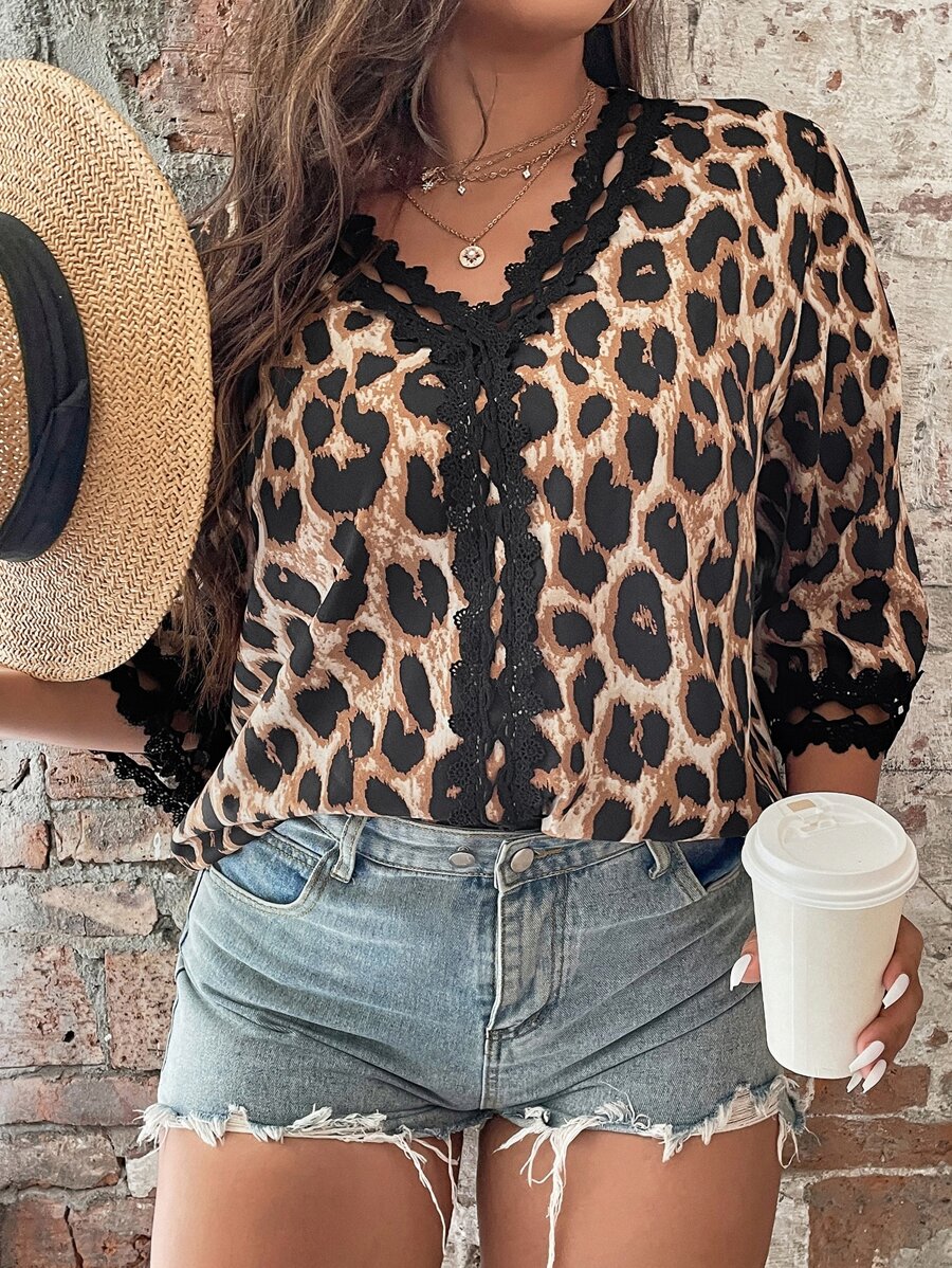 SHEIN LUNE Plus Leopard Print Guipure Lace Panel Blouse - Multicolor - View 1