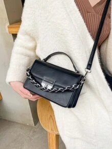 字母圖案扭鎖鏈條裝飾翻蓋方包 - 黑色 - 查看 2