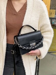 字母圖案扭鎖鏈條裝飾翻蓋方包 - 黑色 - 查看 3