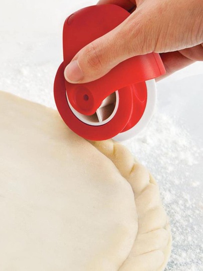 قاطع المعجنات بنمط العجلة