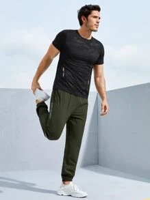 Manfinity Fitness Men Graphic & Geo Print Sports Tee Workout Tops - Black - View 4