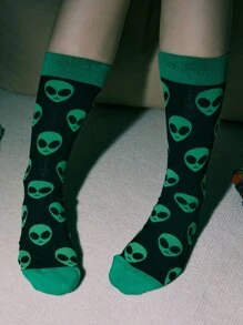 ROMWE Street Life Alien Print Crew Socks - Army Green - View 4